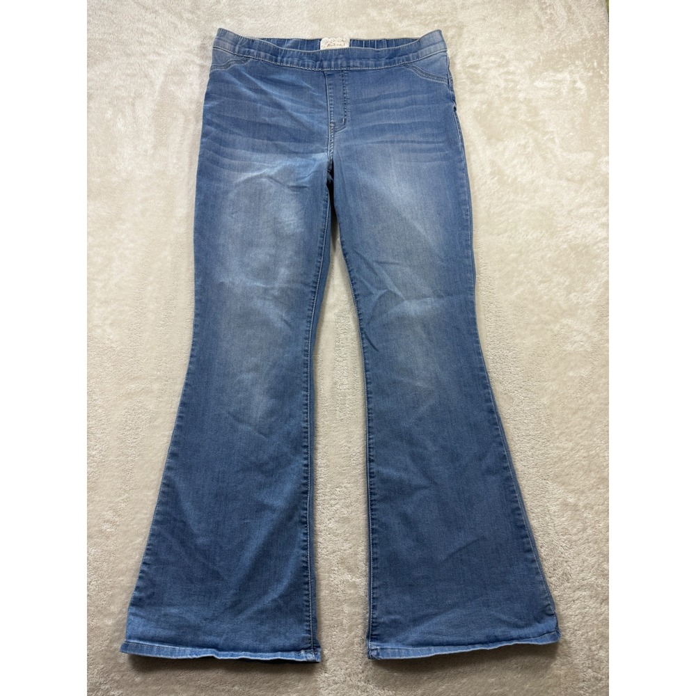 Altar'd State Womens Flare Pull On Stretch Blue Denim Jeans L Meas: 33x31.5